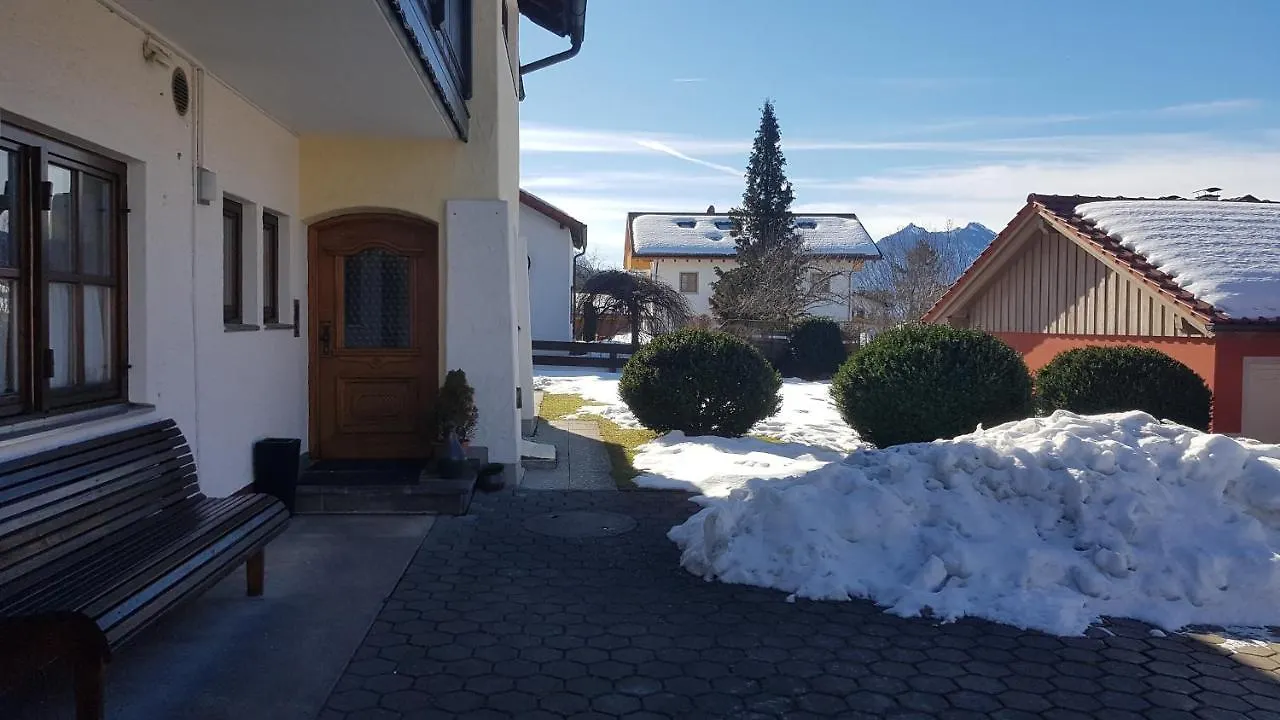 La Locanda Ristorante Pizzeria Garni Ohlstadt Bed and Breakfast